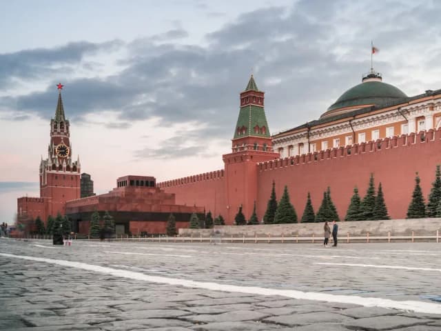 Стена Кремля